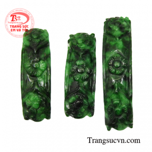 Sản phẩm có thể bọc vàng hay bạc để tăng thêm phần hợp thời trang và cá tính.