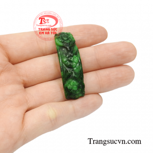 Mặt dây ngọc cẩm thạch giao hàng toàn quốc.