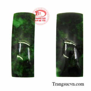 Chiếc mặt dây ngọc cẩm thạch chất lượng giao hàng nhanh trên toàn quốc.