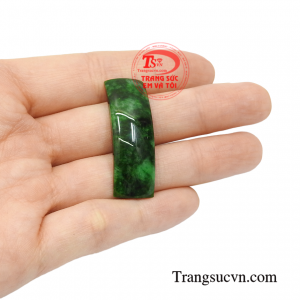 Mặt jadeite yên ngựa tài lộc an khang thịnh vượng.