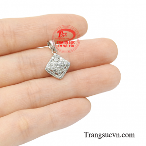 Mặt vàng trắng nữ thanh tú đảm bảo uy tín.