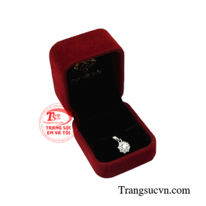 Mặt vàng trắng nữ tinh tế