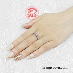 Nhẫn nữ kim cương cao cấp