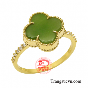 Chiếc nhẫn nữ này nhận đặt chế tác theo yêu cầu của khách hàng, giao hàng trên toàn quốc.