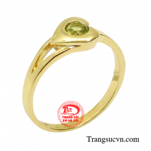 Nhẫn nữ peridot tình yêu