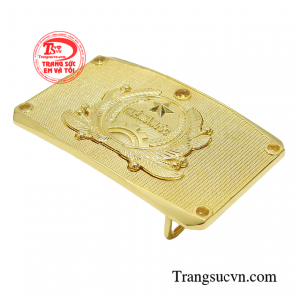 Thế nhưng để trở nên thời trang hơn trong chính món phụ kiện này thì không phải ai cũng có đủ tầm để chạm tới. 