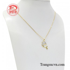 Một gương mặt dù thanh tú đến mấy mà không biết tô điểm thêm món trang sức thì cũng đã mất đi nét tươi trẻ trên gương mặt. 