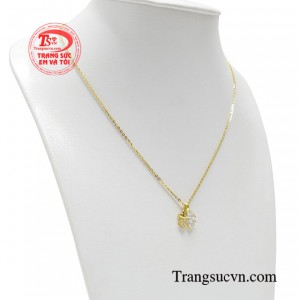 Bộ sản phẩm không đơn thuần chỉ là món quà vật chất, mà còn có ý nghĩa về giá trị tinh thần đối với người được tặng.
