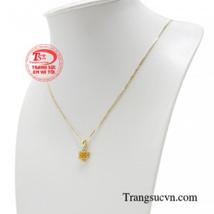 Ngoài ra, đá Sapphire vàng còn có ý nghĩa mang đến sự thành công, giàu sang và những điều tốt đẹp.