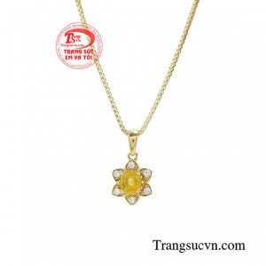 Bộ dây chuyền sapphire hội tụ đủ mọi vẻ đẹp và phẩm chất cao quý để phái đẹp tự tin trưng diện với mọi trang phục.