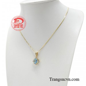 Không những vậy topaz có khả năng giải phóng năng lượng tích cực giúp bạn tự tin. 