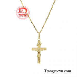 Bộ sản phẩm có thể khiến bạn trở nên sành điệu dù chẳng phải khoác lên mình quá nhiều trang sức cầu kỳ.