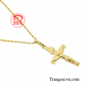 Với bộ mặt thánh giá này bạn chỉ cần một chút tinh tế để khiến mình trở nên không còn nhàm chán và đơn điệu.