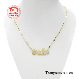 Dây chuyền chữ yêu thương mang thiết kế đề cao tính cá nhân và độc quyền cho sản phẩm.