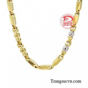 Chỉ với một món phụ kiện phù hợp sẽ khiến bạn chỉn chu hơn, phong cách hơn. 