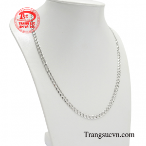 Bởi nó không chỉ mang đến vẻ nam tính và mạnh mẽ mà còn giúp phái mạnh khẳng định được vị thế của bản thân. 