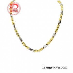 Dây chuyền nam tính thời thượng mang đến cho phái mạnh phong cách thời trang lịch lãm