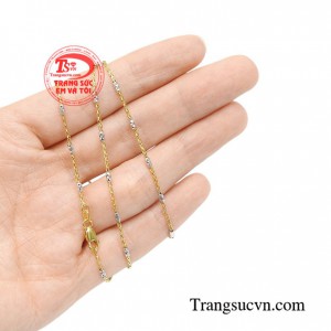 Sản phẩm được chế tác tinh xảo, tỉ mỉ tạo nên vẻ đẹp hoàn hảo