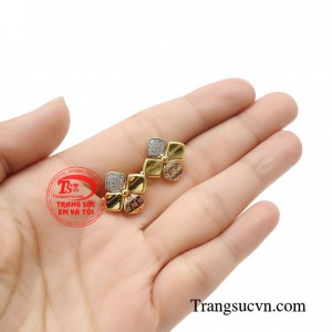 Hoa tai vàng đẳng cấp