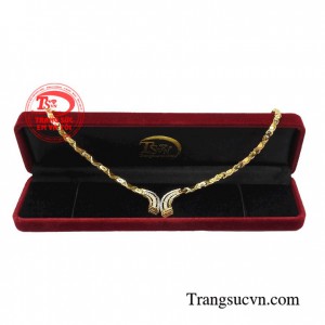 Kiềng vàng thời thượng mang vẻ đẹp thanh lịch và cuốn hút