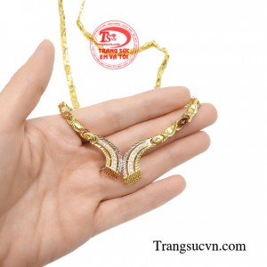 Kiềng vàng mang đến sự tự tin, xinh đẹp trong mọi hoàn cảnh