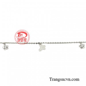 Chiếc lắc chân là vũ khí bí mật giúp các chị em trở nên duyên dáng và thu hút hơn.