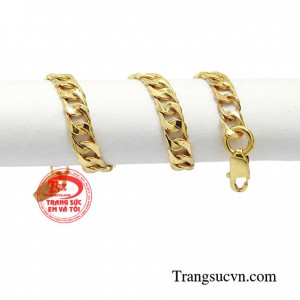 Chiếc lắc tay nam này chắc chắn sẽ làm bạn hài lòng