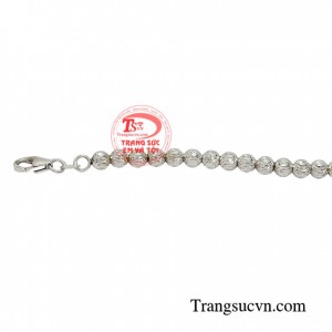 Lắc tay vàng trắng quý phái được thiết kế đơn giản nhưng rất sang trọng