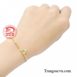 Lắc tay vàng xu hướng