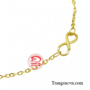 Với chiếc lắc tay nhỏ xinh cùng họa tiết vô cực là một vòng lặp của sự tái sinh không bao giờ kết thúc.
