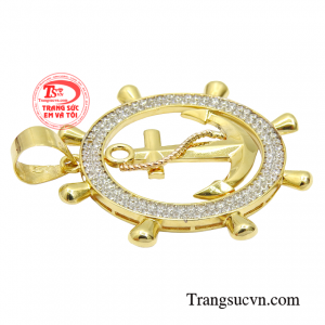 Kiểu dáng phóng khoáng giúp phái mạnh toát lên vẻ phong trần của một người đàn ông trưởng thành.