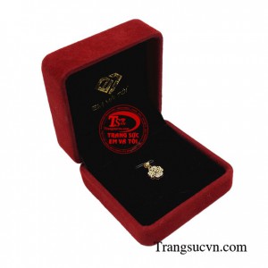 Mặt dây nữ tính may mắn 