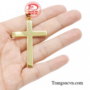 Mặt dây chuyền vàng dễ kết hợp cùng nhiều kiểu dây chuyền vàng