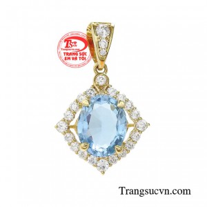 Mặt dây topaz kiều diễm sở hữu màu sắc thuần khiết, cùng nguồn năng lượng lớn và tác dụng thần kỳ.