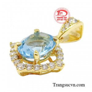 Loại đá này còn được gọi là Hoàng Ngọc - viên đá yêu thích trong nhiều nền văn hóa khác nhau.
