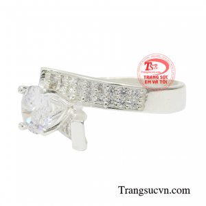 Nhẫn bạc thời trang được thiết kế đẹp, độc đáo và tinh tế