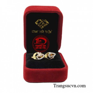 Hoa tai hồ điệp duyên dáng