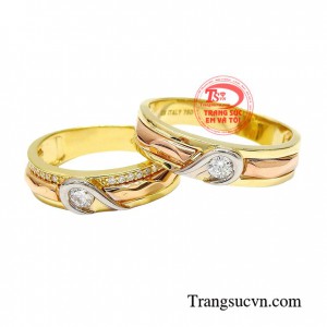 Nhẫn cưới hạnh phúc lâu dài là minh chứng cho tình yêu của đôi bạn trẻ