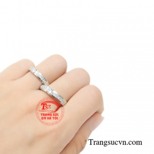 Nhẫn cưới hạnh phúc vẹn nguyên
