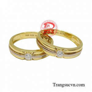 Nhẫn cưới tình yêu bền vững là tín vật hẹn ước một tương lai đầy hạnh phúc và sự gắn kết bền chặt