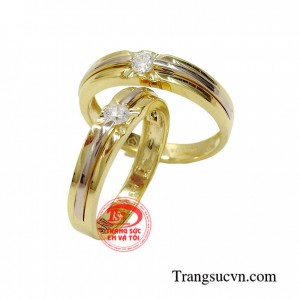 Nhẫn cưới tình yêu bền vững chứa đựng tình cảm chân thành của đôi bạn trẻ dành cho nhau