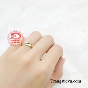 Nhẫn cưới tình yêu đong đầy