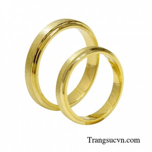 Nhẫn cưới vàng vàng tây đẹp sang trọng tinh tế cho đôi bạn trẻ