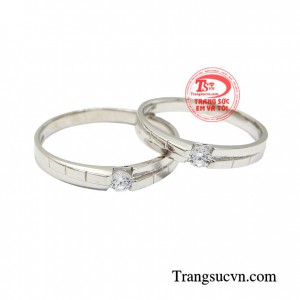 Nhẫn cưới vàng trắng hẹn ước là sản phẩm nhẫn cưới theo xu hướng mới nhất năm nay