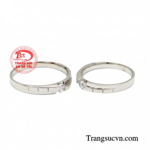 Nhẫn cưới vàng trắng hẹn ước được thiết kế vàng 18k cao cấp chắc chắn sẽ làm hài lòng khách hàng