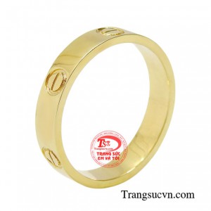 Nhẫn nam hàng hiệu phong cách khẳng định đẳng cấp của phái mạnh.
