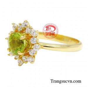 Với vẻ đẹp đầy bí ẩn này chắc chắn sẽ khiến các chàng trai phải đốn tim trước sự khêu gợi của bạn.