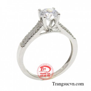 Nhẫn nữ quý cô kiêu sa mang đến vẻ đẹp sang trọng, thời trang cho mọi cô gái