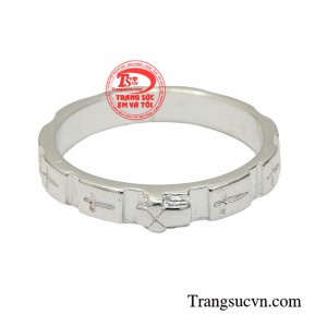 Nhẫn thánh giá bạc kiểu cách