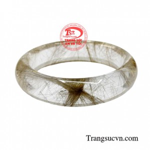 Vòng tay thạch anh tóc an yên là vòng tay mang lại nhiều năng lượng tốt mang may mắn cho người đeo